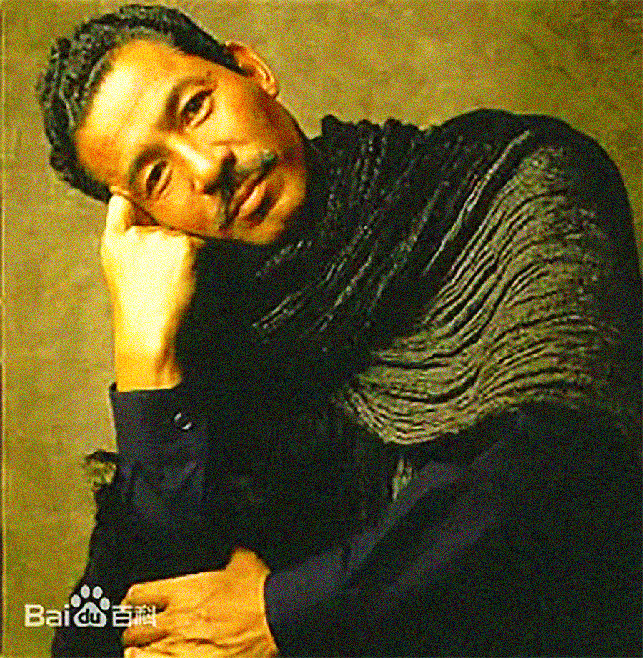 三宅一生 ISSEY MIYAKE